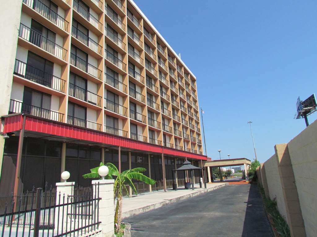 Romana - Southwest Houston